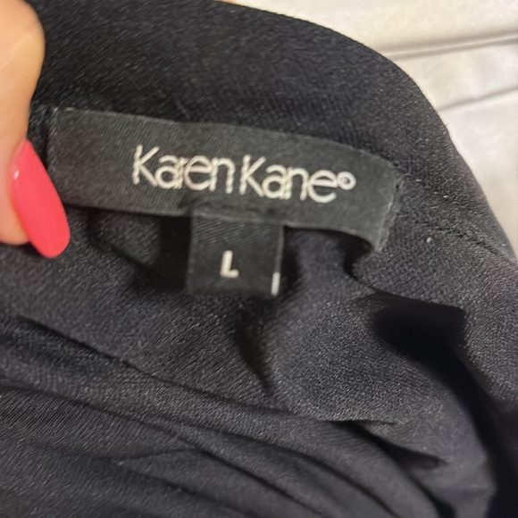 Karen Kane Textured cream crochet overlay on black tank Top w/ bow square neck L - Picture 4 of 8